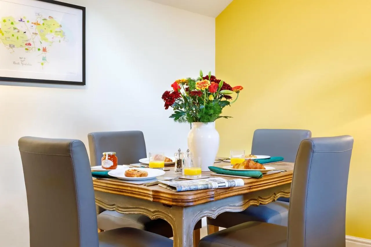 The Old Sweet Factory Apartment Harrogate